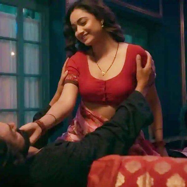 Tridha Choudhury's intimate scenes with Bobby Deol