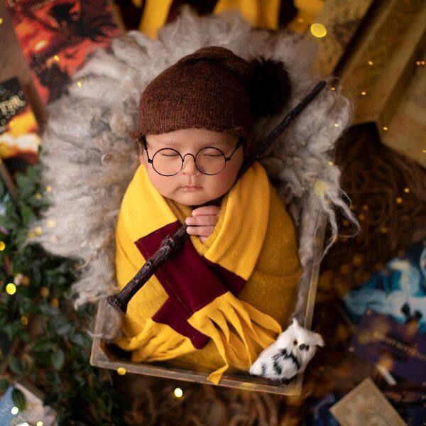 Bharti Singh and Haarsh Limbachiyaa dress baby Laksh as Harry Potter ...