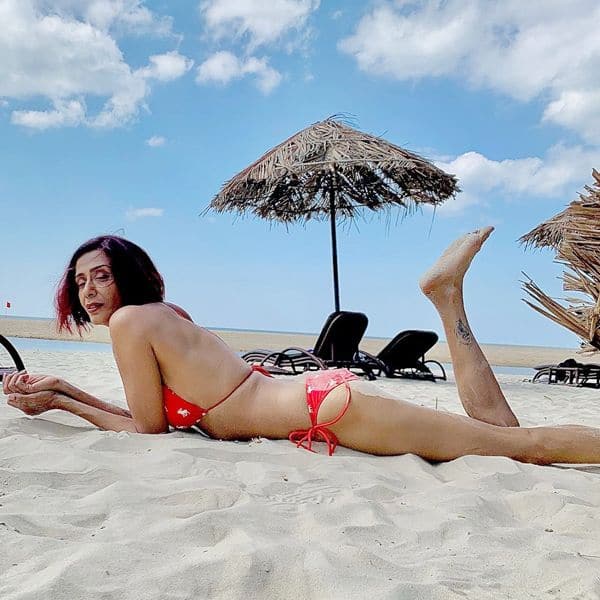 TV beauties who are rocking swimsuits after crossing 40s: Achint Kaur 