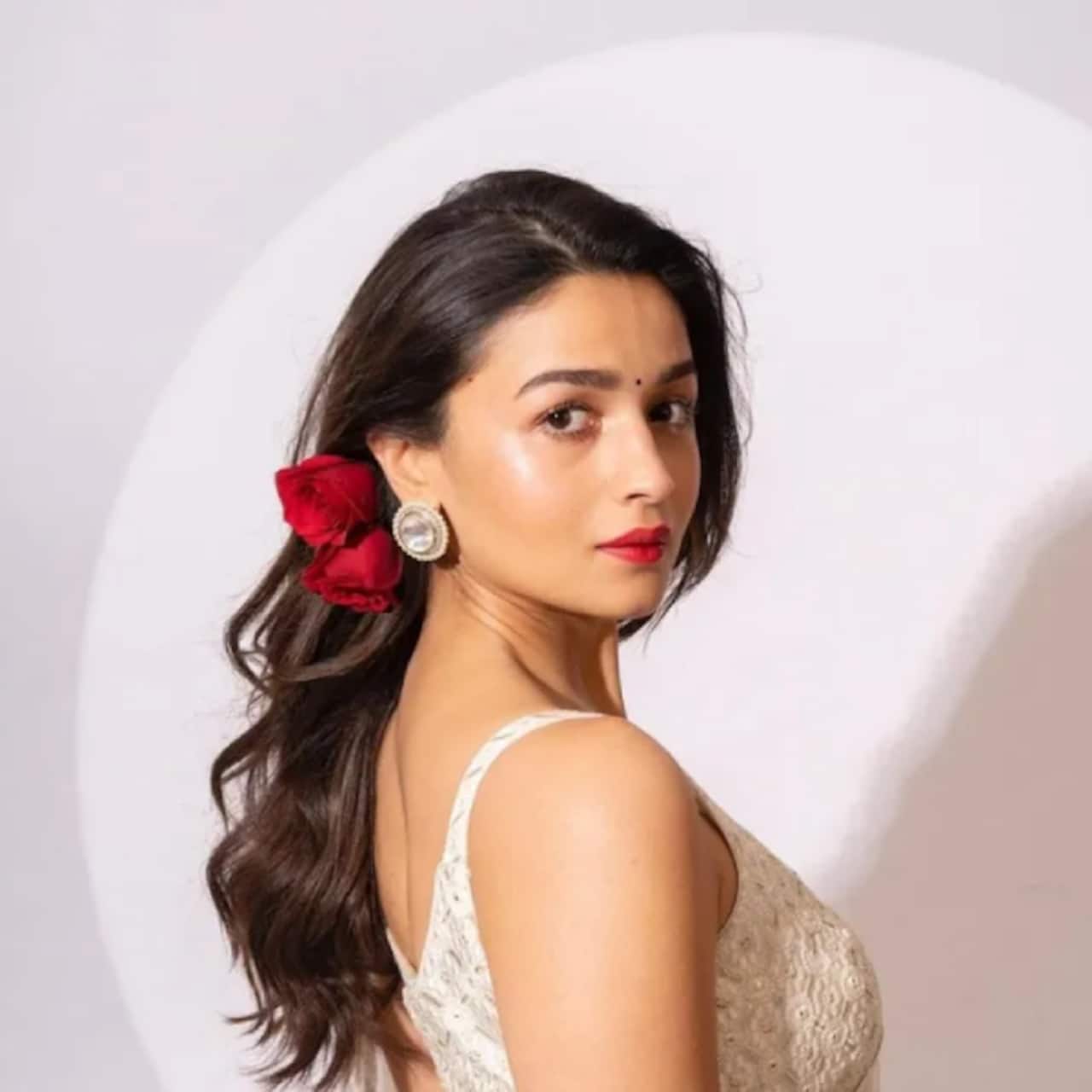 Alia Bhatt Janhvi Kapoor And More Shocking Board Exam Results Of Top Bollywood Actresses