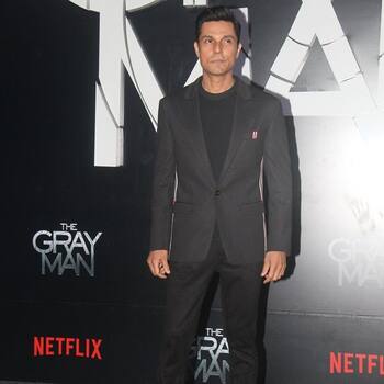 The Gray Man Premiere: Jacqueline Fernandez-Alaya F cast their black magic;  Babil Khan poses for shutterbugs on red carpet