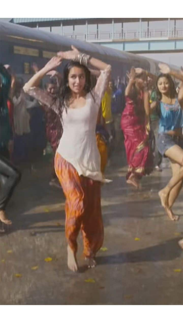 Shraddha kapoor cham 2025 cham song dress