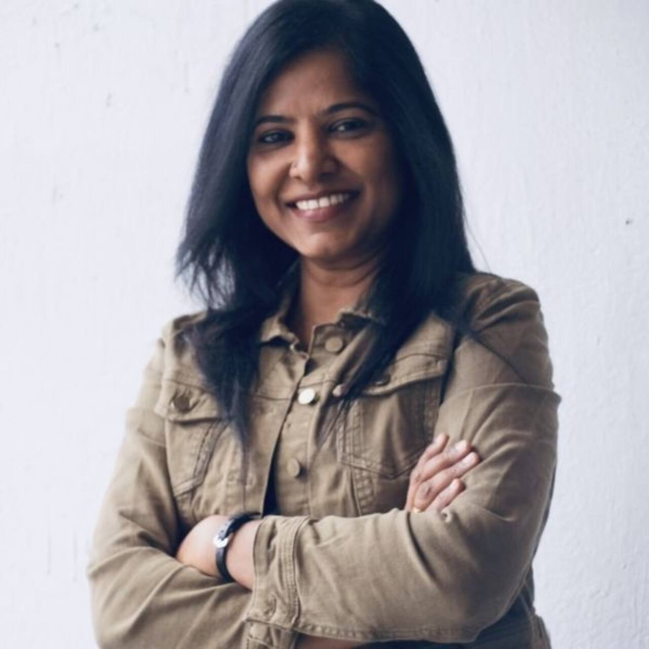 लीना मणिमेकलाई ने अपने बचाव में किया विवादित ट्वीट, फिर लोगों के निशाने पर आईं फिल्ममेकर
