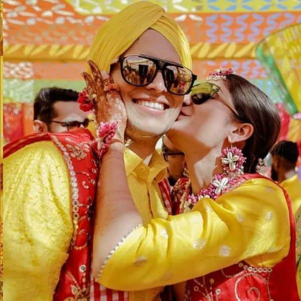 Pradhyuman Maloo and Ashima Chauhaan's kiss of love