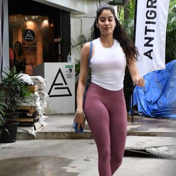 Good Luck Jerry actress Janhvi Kapoor once again slays the GYM HOTTIE look  in tight, figure-hugging leggings [View Pics]