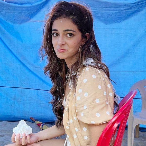 Ananya Panday showcases the reality of the sets