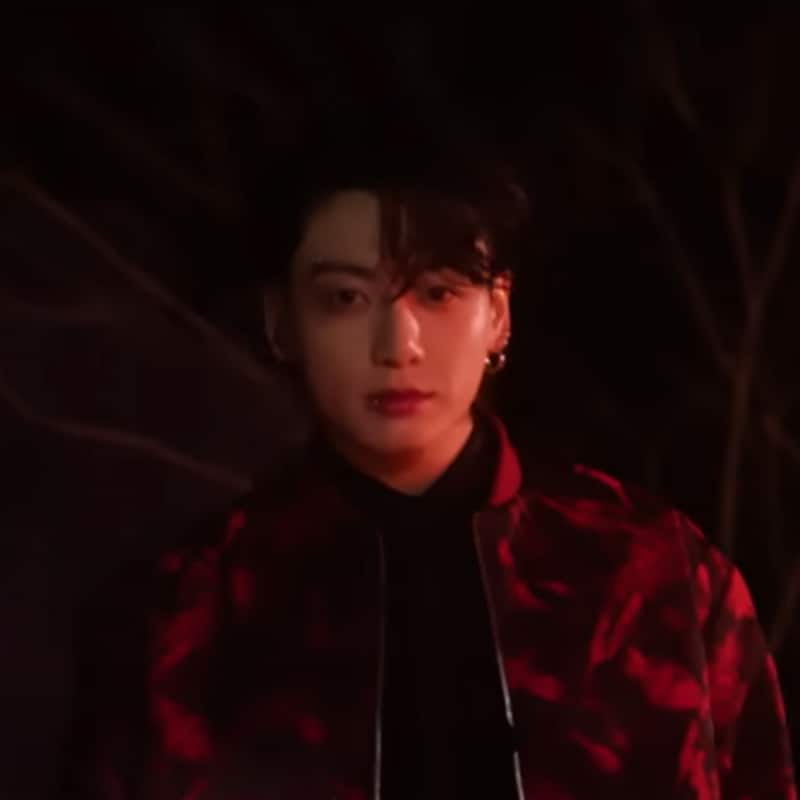 BTS:  Jungkook's special 8 Vampire-themed pictures from Photo Folio Time Difference are hotter than ever; ARMY is gasping for breath [VIEW TWEETS]
