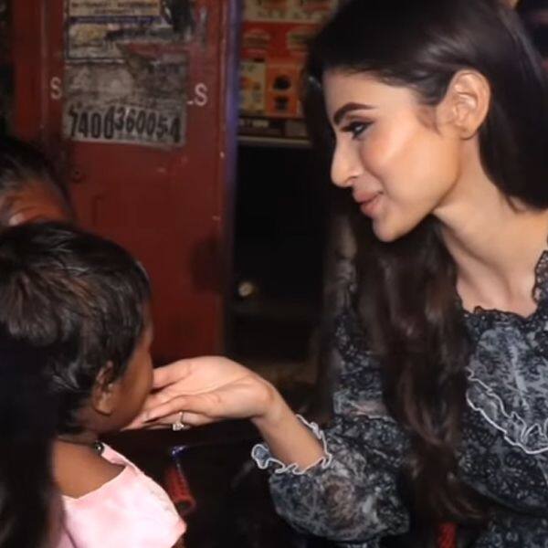 Mouni Roy is being hailed for her gesture for underprivileged woman
