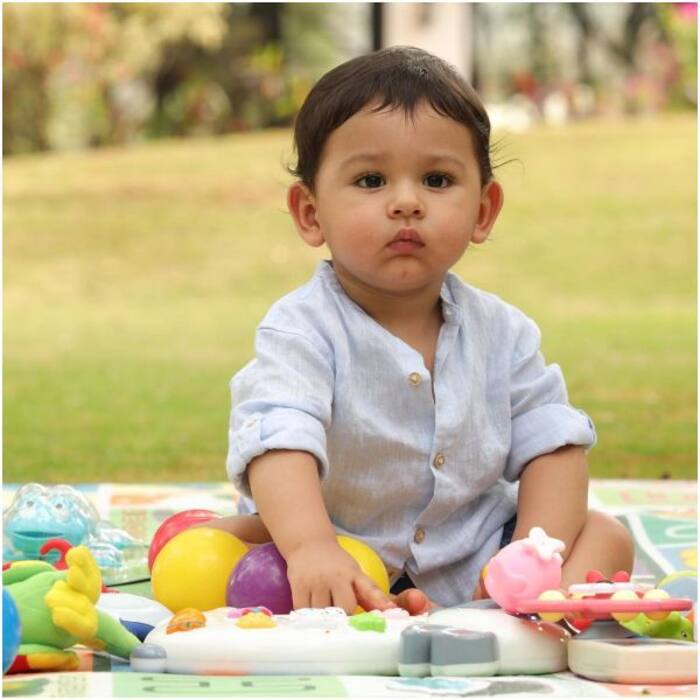 वायरल होती हैं नीति मोहन के बेटे आर्यवीर की फोटोज