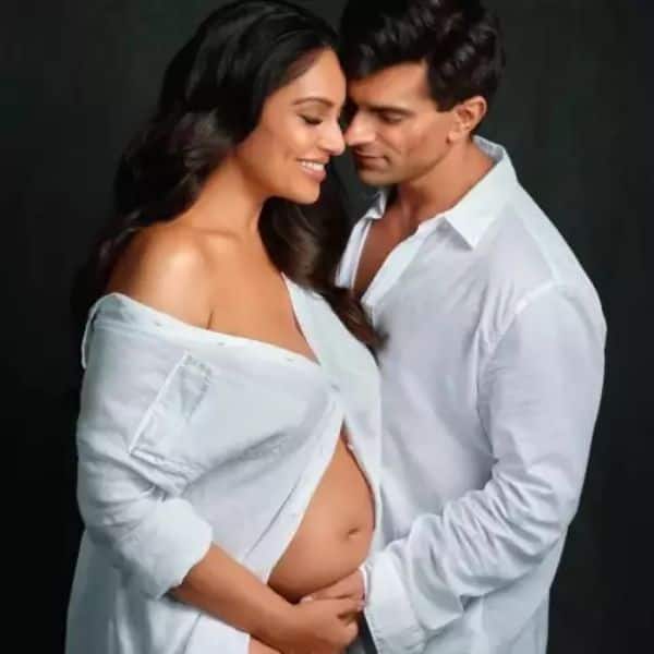 Bipasha Basu looks gorgeous in pregnancy