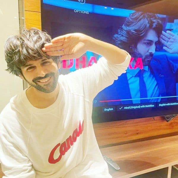 Kartik Aaryan home – viewing area