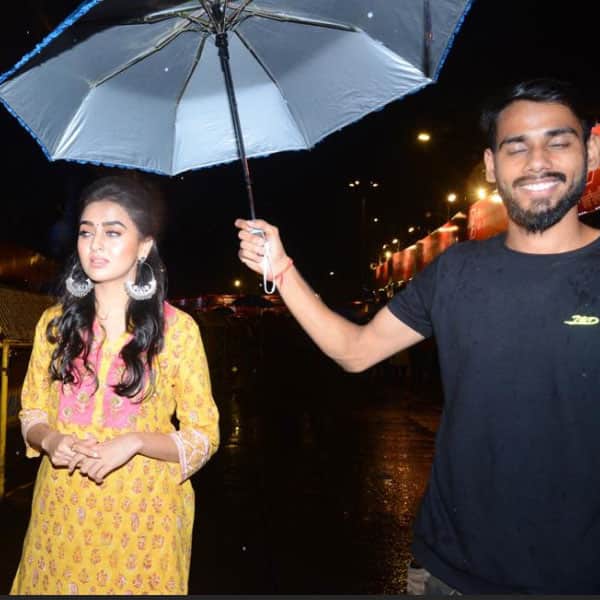 Tejasswi Prakash braved lashing rains for Ganpati