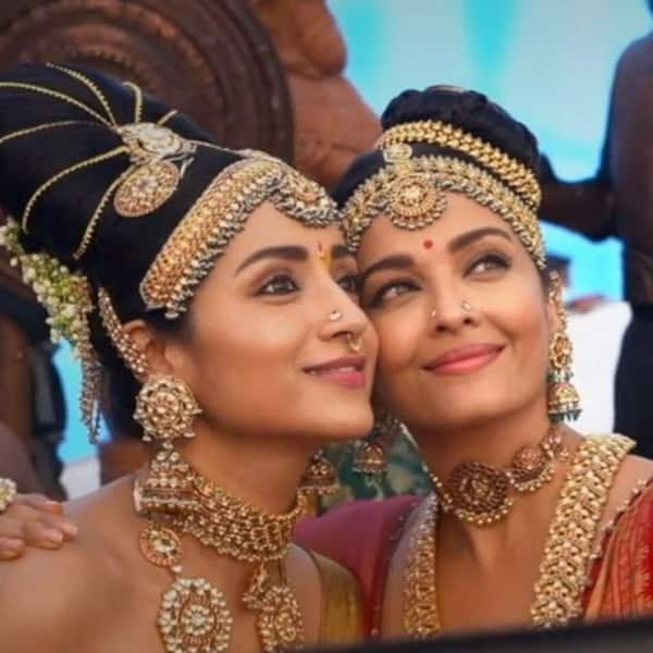 Trisha Krishnan and Aishwarya Rai Bachchan pose for a selfie
