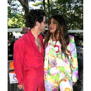 Priyanka Chopra and Nick Jonas lip-lock in public after the singer sets stage on fire at Global Citizen Festival [Viral Pics]