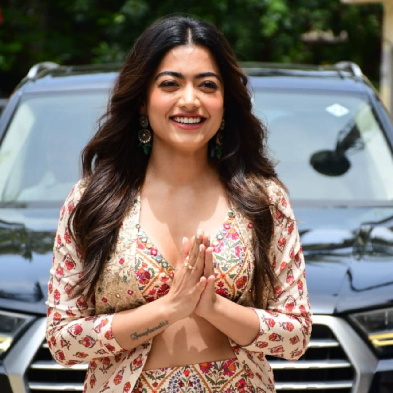 Pushpa Actress Rashmika Mandanna Became The Victim Of Oops Moment The Actress Reached The 