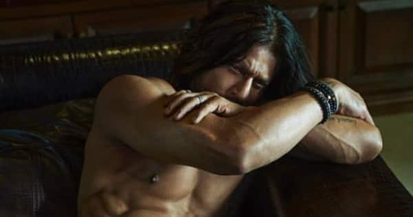 Shah Rukh Khan’s shirtless glance creates frenzy on social media; netizens say, ‘The best comeback is loading’ [Read Tweets]