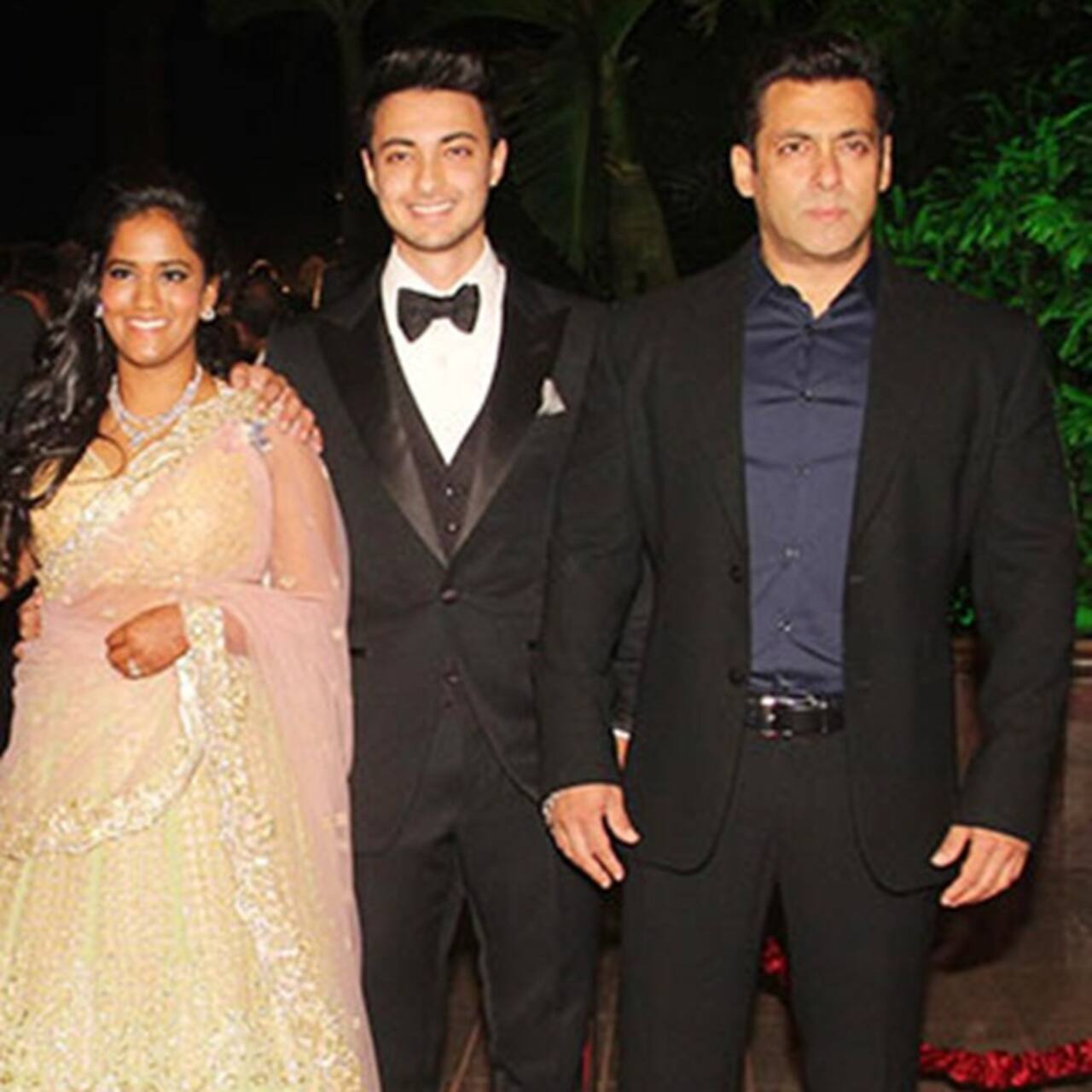 Aayush Sharma introduces himself as an aspiring actor to stop being