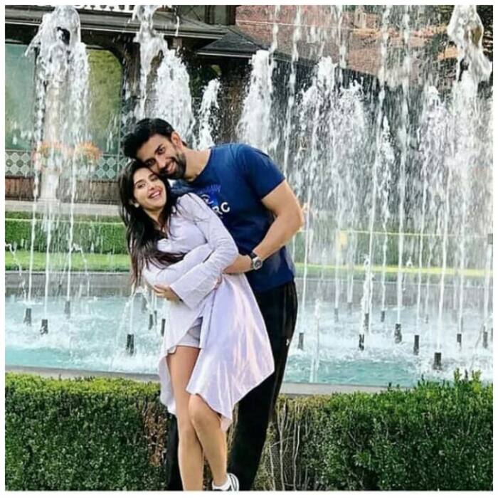 चारू असोपा-राजीव सेन (Charu Asoopa-Rajeev Sen)