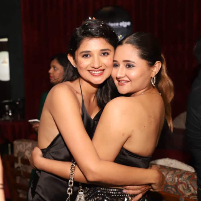 Kanika Mann Birthday Party - Rashami Desai