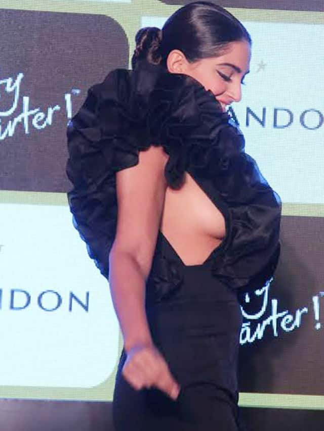 Move over cleavage and underboob, Urfi Javed, Mouni Roy, Deepika Padukone  and more hotties rock the sideboob trend