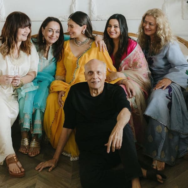 Alia Bhatt-Ranbir Kapoor baby shower: The Bhatts with the mom-to-be