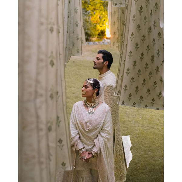 Richa Chadha and Ali Fazal's royal outfits