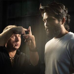 Pushpa 2 Shooting: 'पुष्पा 2' की शूटिंग हुई शुरू, फिल्म के सेट से सामने आया अल्लू अर्जुन का लुक