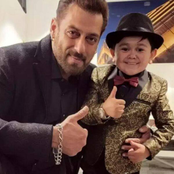 Bigg Boss 16: Abdu Rozik Ignores Paps Amid Reports of Him Rejoining Salman  Khan's Show; Video Goes Viral - News18