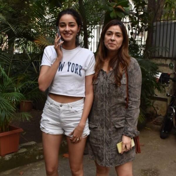 Does Ananya Panday's Linkup Rumours With Her Costars Bother Bhavana ...