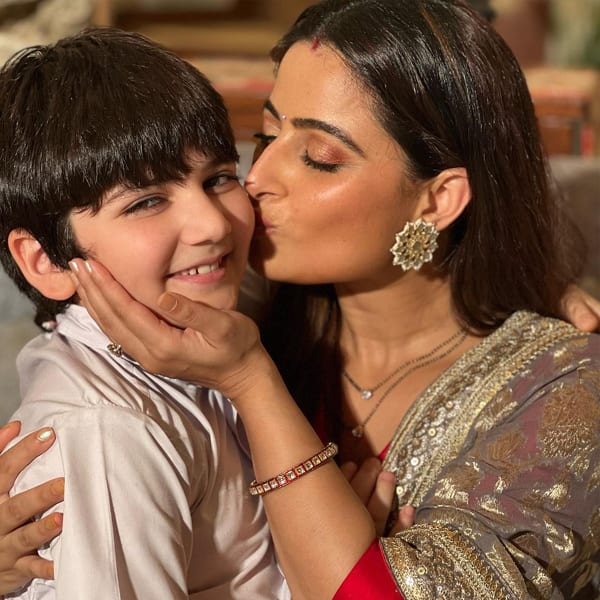 Aishwarya Sharma and Tanmay Rishi Viral Photos form Ghum Hai Kisikey ...