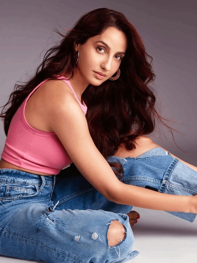 Nora Fatehi looks effortlessly glamourous in a casual outfit