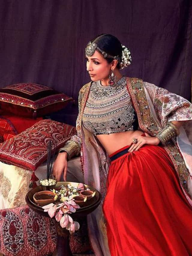 Flawless bridal look in evergreen red bridal lehenga. ❤ In frame-  @nehajethwani529 Outfit- @annus_creation MUA/ jewellery-… | Instagram
