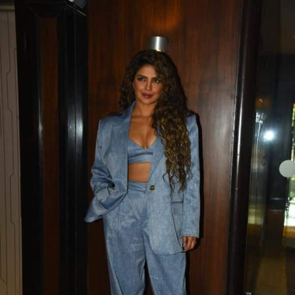 Priyanka Chopra rounded off her look with open tresses