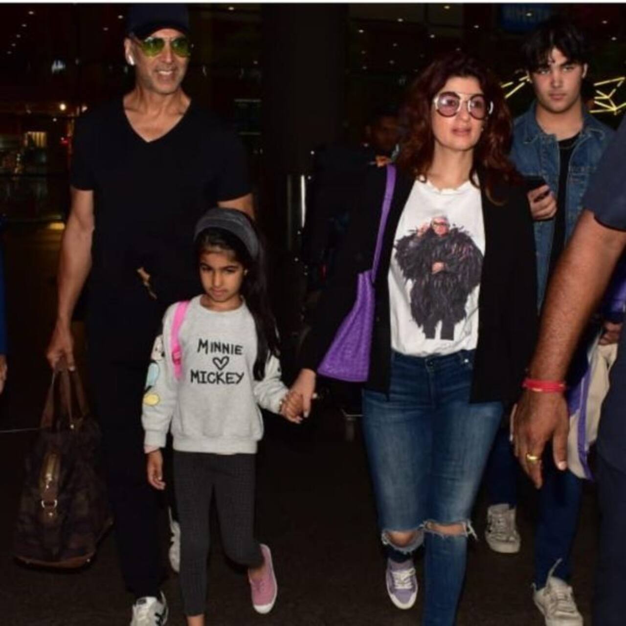 Children's Day 2022: Rare pics of Bollywood stars with their kids