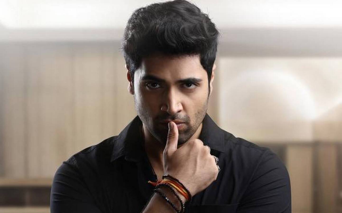 HIT 2 review: కాప్ రోల్ లో అదరగొట్టిన అడివి శేష్; మంచి కథను చెప్పిన శైలేష్