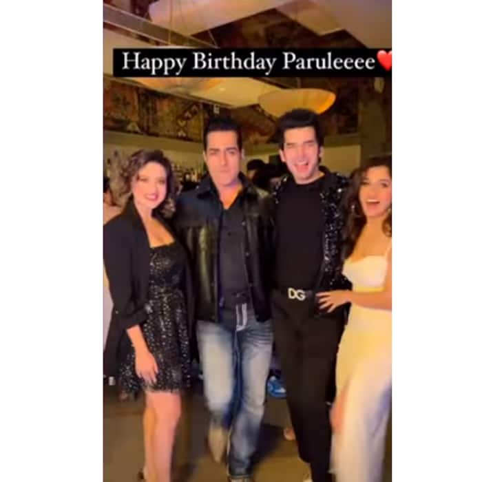 अनुपमा के सितारों से मिलने पहुंचे पारस कलनावत