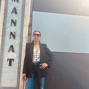 Gauri Khan को मन्नत की न्यू नेम प्लेट के साथ फोटो क्लिक करवाना पड़ा भारी, ट्रोल्स ने लगाई शाहरुख की पत्नी की क्लास