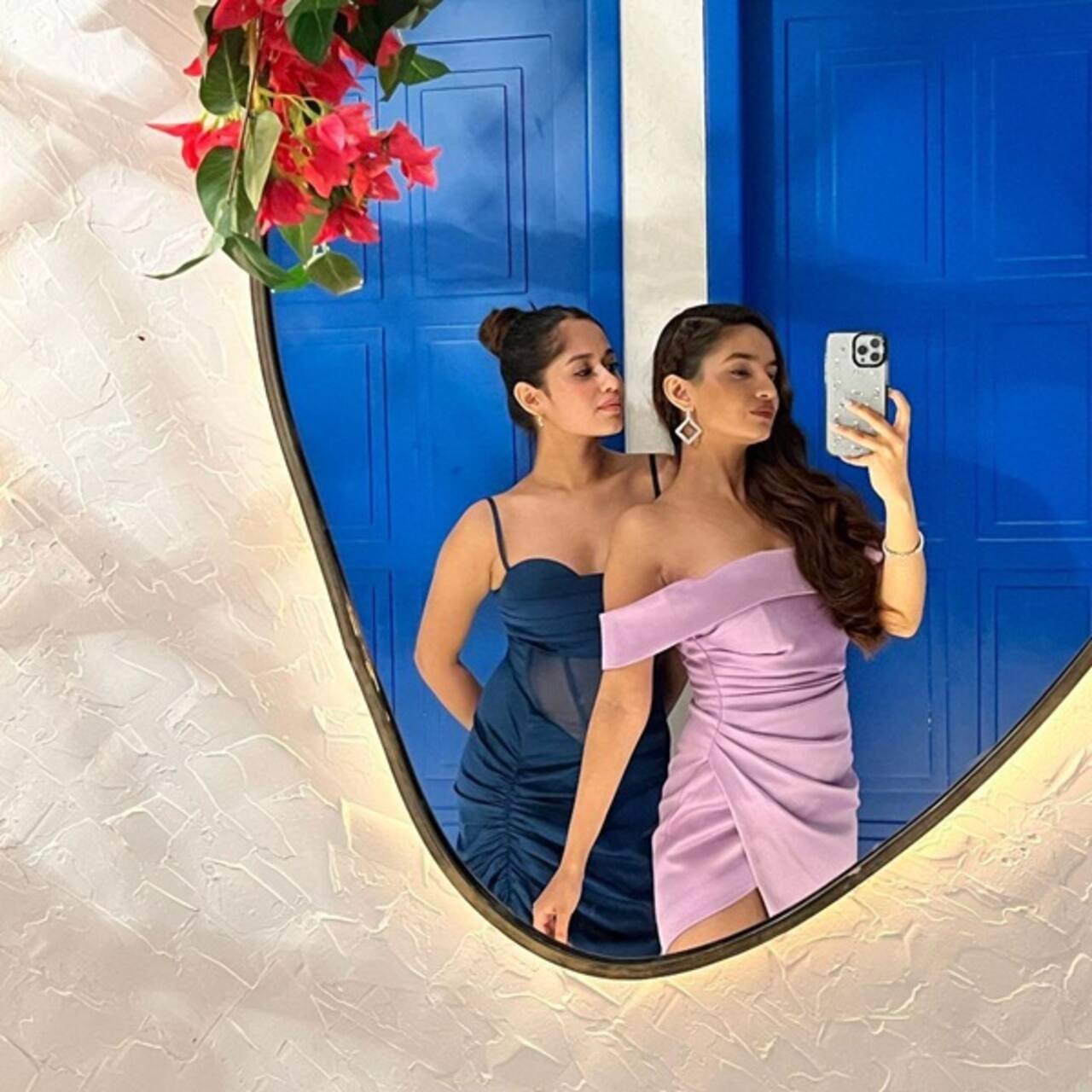 Jannat Zubair Anushka Sen Get Their Selfie Game On Point Flaunt Their Curves Like Never Before