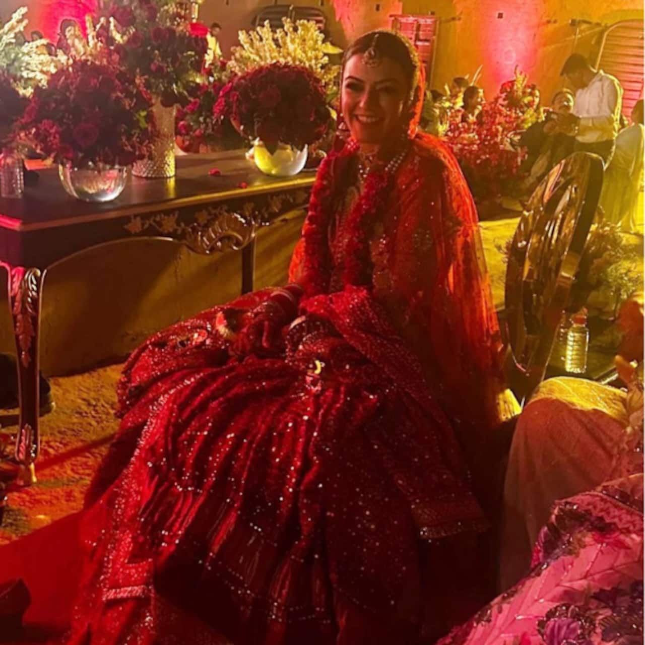Some moments of chill for the bride, Hansika Motwani at her wedding 