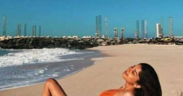 Vivek Agnihotri's daughter Mallika's pictures in orange bikini go viral after the filmmaker's comments on Pathaan's Besharam Rang