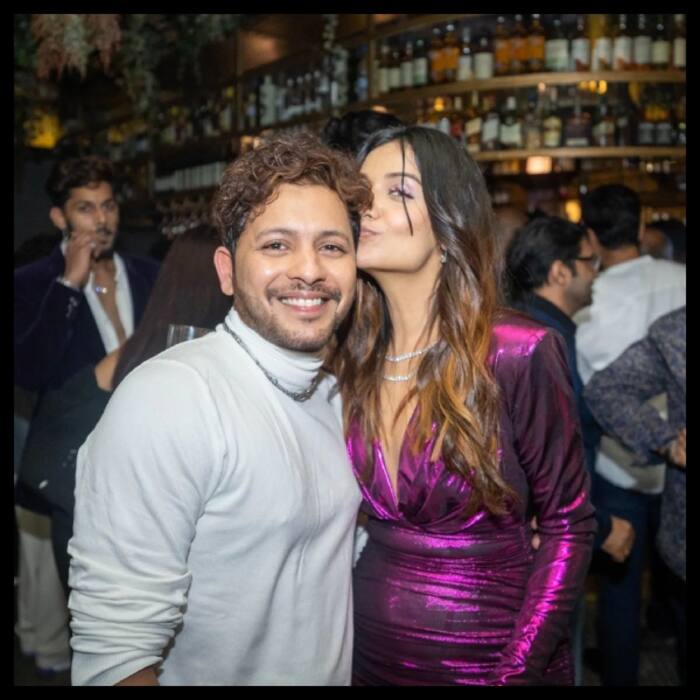 दिव्या ने निशांत भट्ट पर लुटाया प्यार