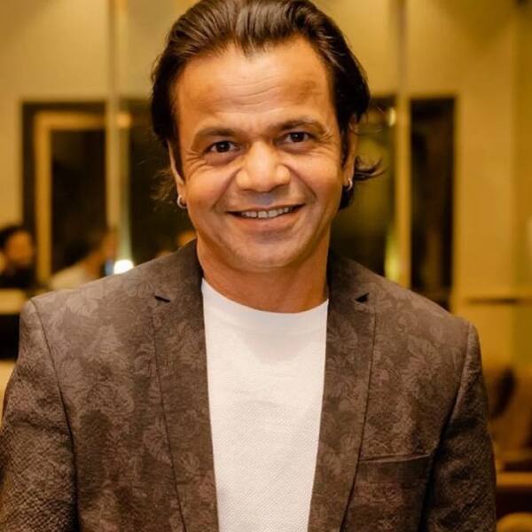 Rajpal Yadav Hit Student By Scooter While Shooting Film In Prayagraj ...