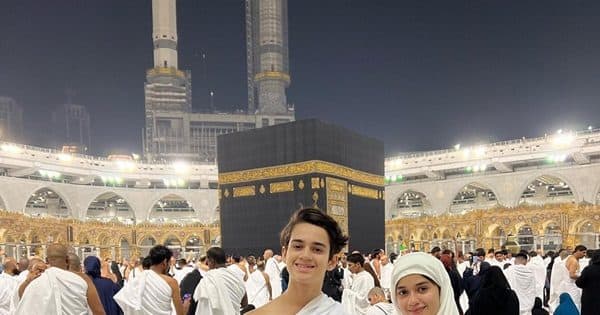 Jannat Zubair performs her first Umrah at Mecca with brother Ayaan Zubair [View Pics]