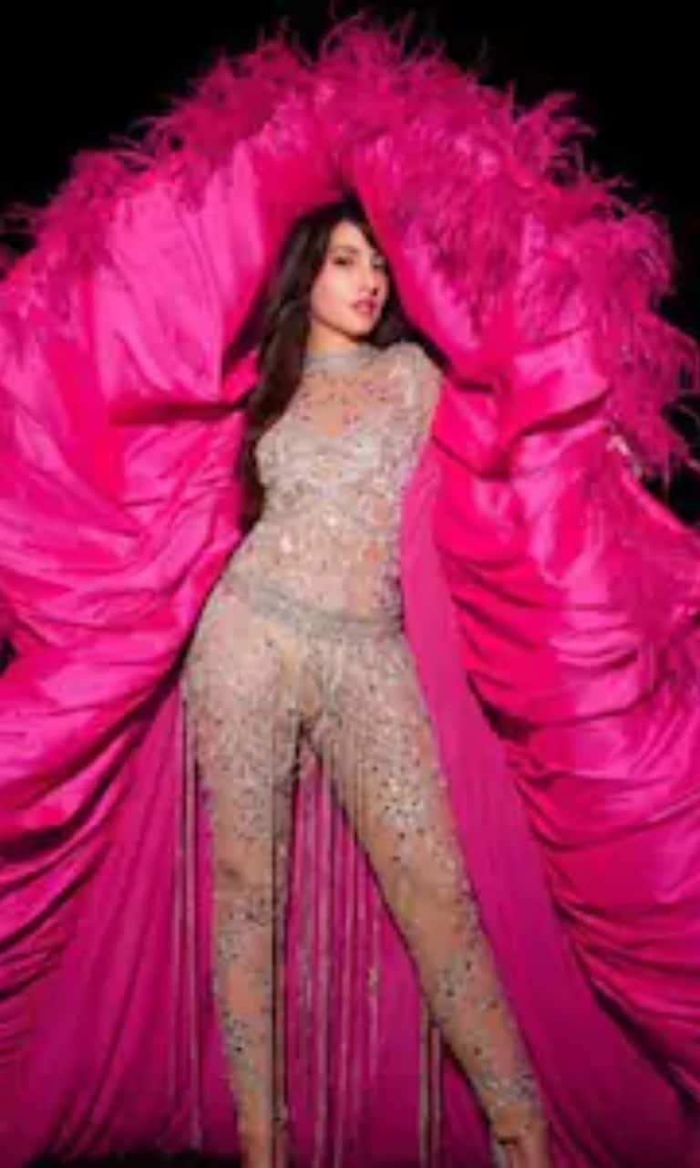 Nora Fatehi flaunts curves