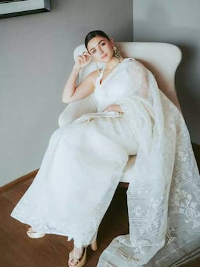 10 Bollywood actresses who rocked simple cotton sarees