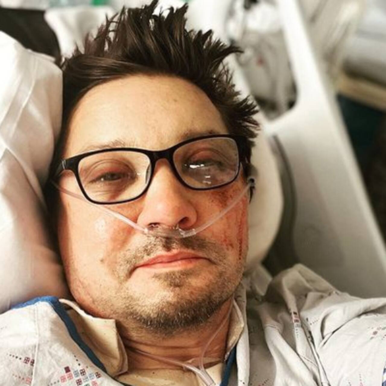 Jeremy Renner shares first selfie from hospital; Avengers star has a message for fans after his near fatal accident