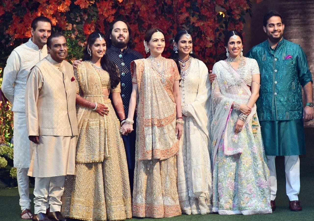 Anant Ambani-Radhika Merchant Engagement: Aishwarya Rai Bachchan ...