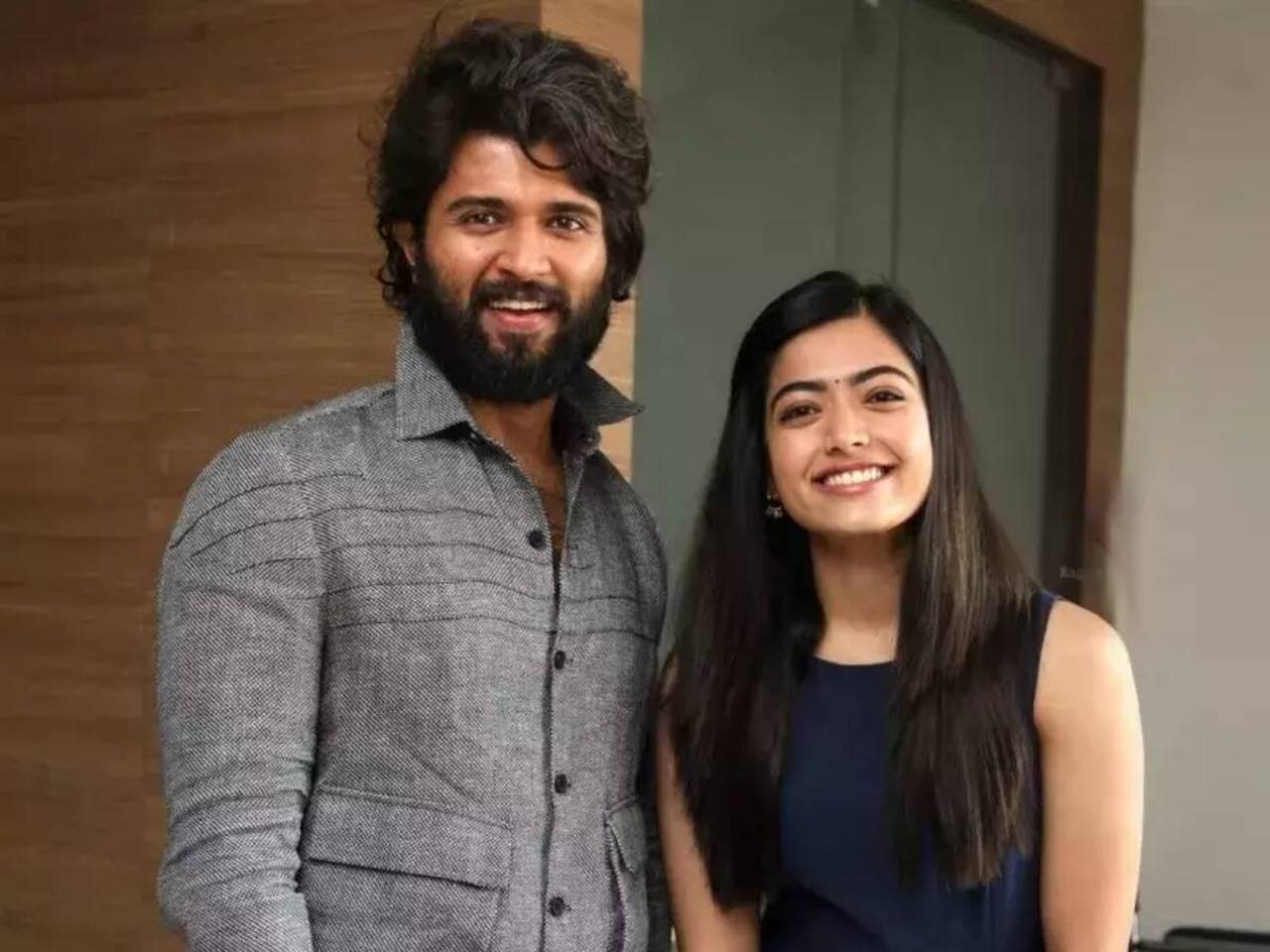 Dussehra 2023: Did Animal actress Rashmika Mandanna perform puja with Vijay Deverakonda and his family?