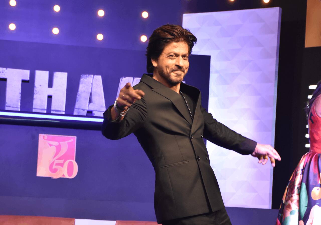Pathaan: Shah Rukh Khan finally BREAKS SILENCE on controversy; says, 'Hum se galtiyaan bhi hoti hai...'