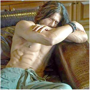 AskSRK: 'Pathaan डिजास्टर है, रिटायरमेंट ले लो' ट्रोल्स के तानों का शाहरुख खान ने दिया करारा जवाब !!